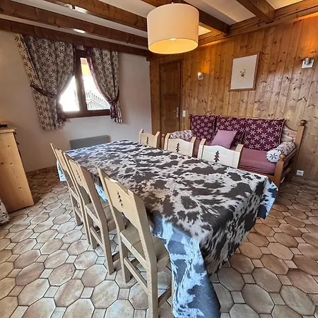 شقة Chardonnet, Chez Francine نوتر دام دو بيلكومبيه