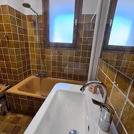 Appartement Chardonnet, Chez Francine
